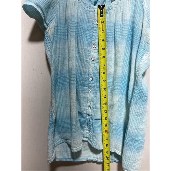 Light Blue Columbia Blouse Women’s Large {85} - Picture 4 of 9